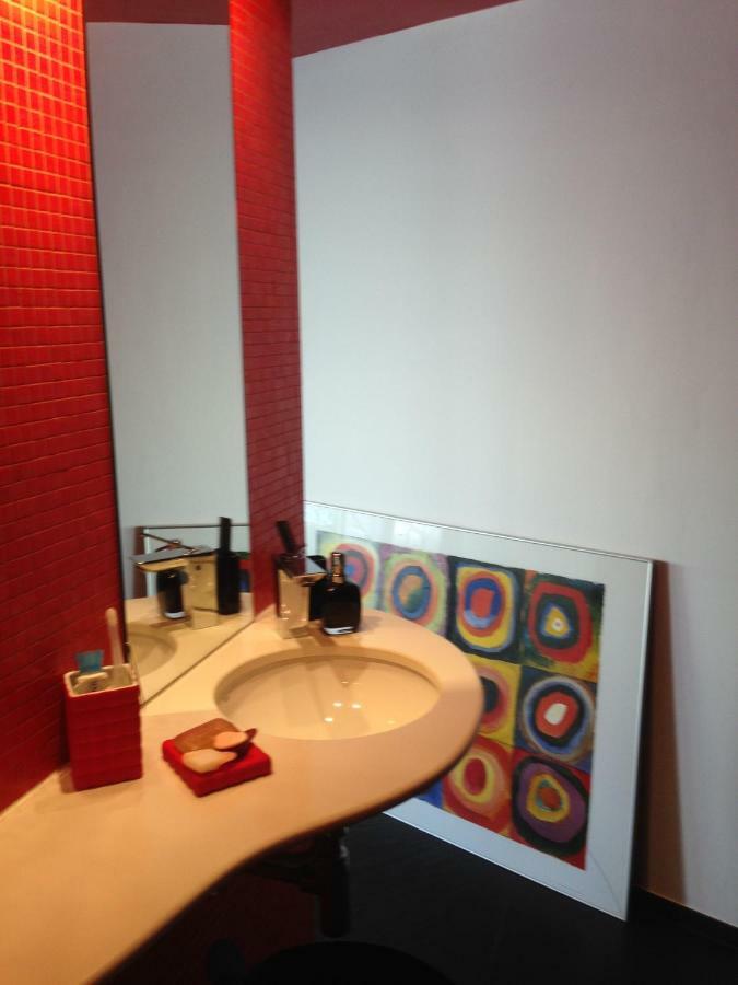 Juan And Susana Apartment โปซูเอโล เด อาลาร์กอน ภายนอก รูปภาพ