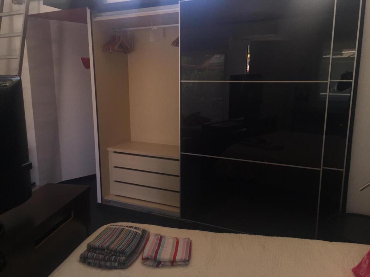 Juan And Susana Apartment โปซูเอโล เด อาลาร์กอน ภายนอก รูปภาพ